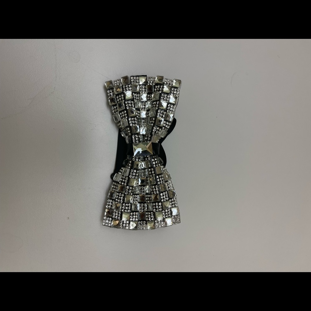 Stylish blinged out bow tie!